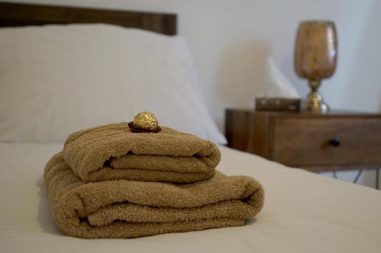 Luxury London Garden Home Sleep 7, 2 Mins To Metro Dış mekan fotoğraf